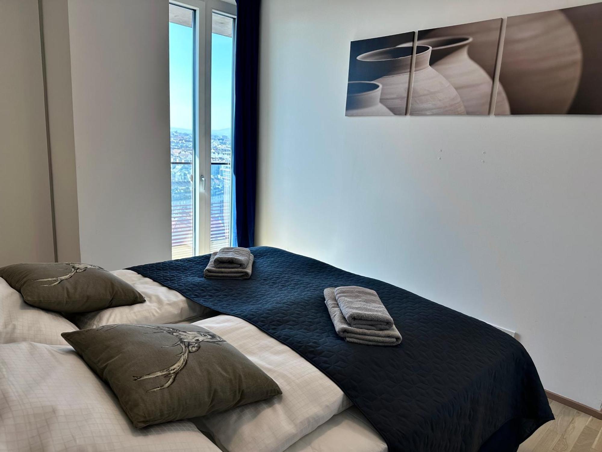 Panorama Sky Apartment I Rooftop Pool I Metro Station Vienna Exterior photo